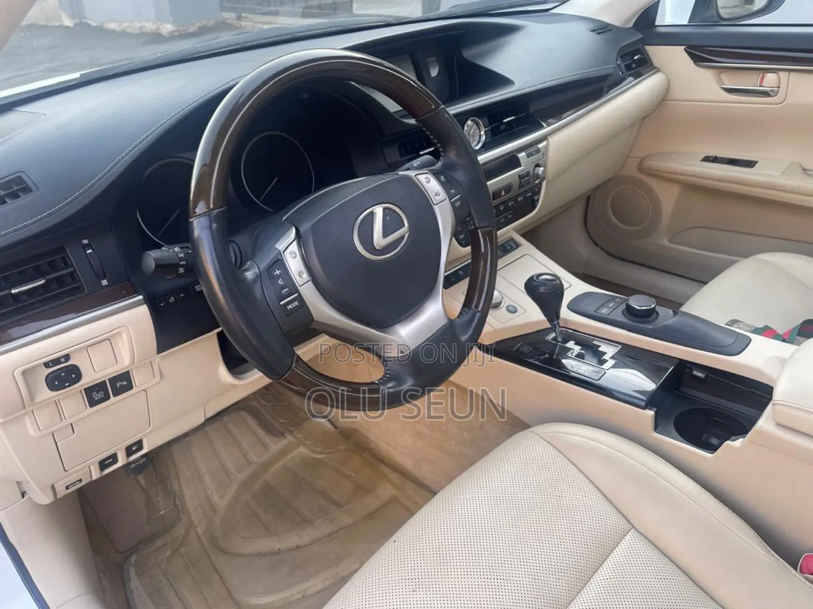Lexus ES 2014 White