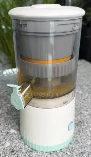 Citrus Fruit Juicer