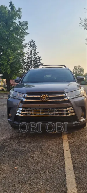 Toyota Highlander Limited V6 4x4 (3.5L 6cyl 6A) 2016 Brown