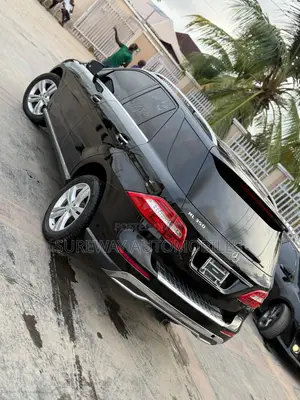 Mercedes-Benz M Class ML350 4MATIC 4dr SUV AWD (3.5L 6cyl 7A) 2015