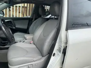 Toyota RAV4 Limited V6 2009 White