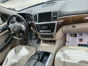 Mercedes-Benz M Class ML350 4MATIC 4dr SUV AWD (3.5L 6cyl 7A) 2015