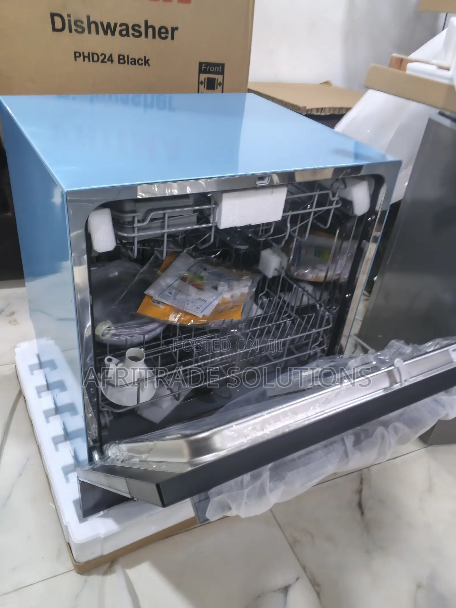 Phiima Phd24 Black Dishwasher – Compact Kitchen Solution