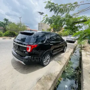 Ford Explorer 2016 Black