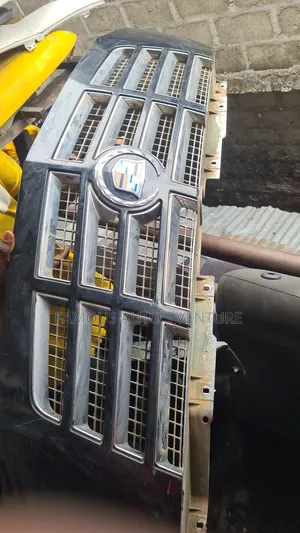 Front Grill GMC Escalate