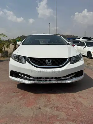Honda Civic 2013 White
