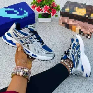 Quality High in Demand Sneaker With Steeze