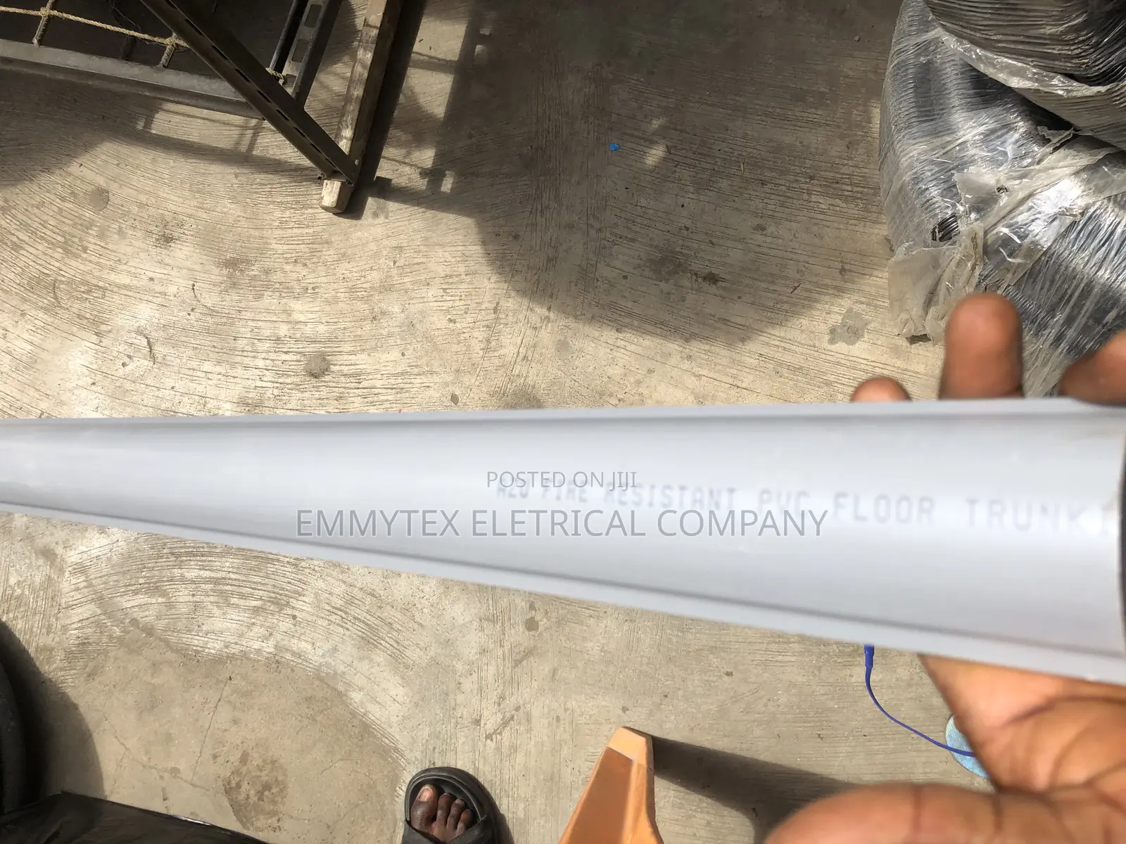 70mm Floor Trunking Pipe