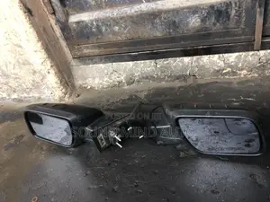 Ford Explorer 2011/2012 Side Mirrior Set.