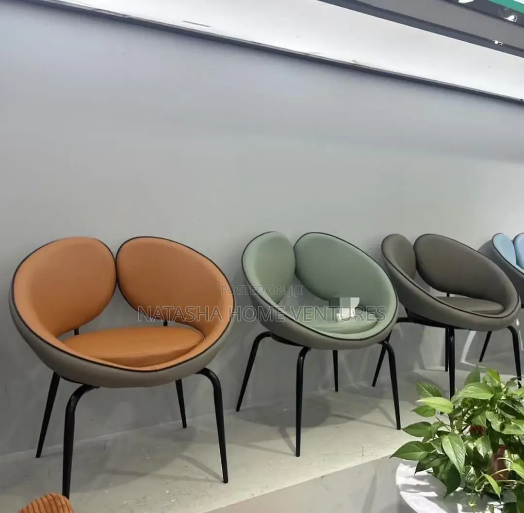 Wing-Back Designer Bar Stools