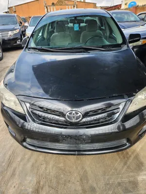 Toyota Corolla LE Special Edition 4dr Sedan (1.8L 4cyl 4A) 2013 Black
