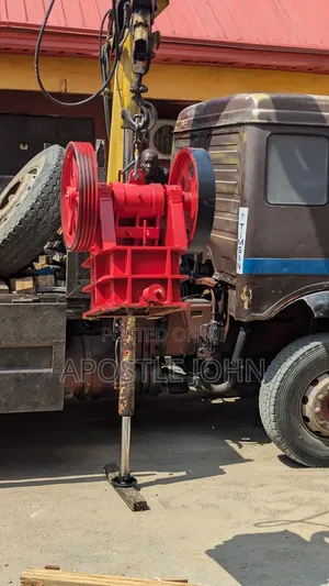 Electric Jaw Crusher Machine Five Tons