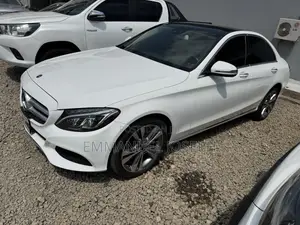Mercedes-Benz C300 2018 White