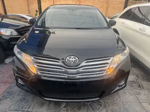 Toyota Venza XLE 2010 Black
