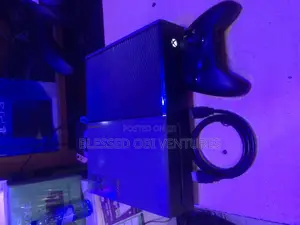 Xbox One With Up to 15 Games Installed Including Fc26