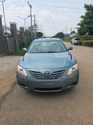 Toyota Camry LE 4dr Sedan (2.4L 4cyl 5A) 2008