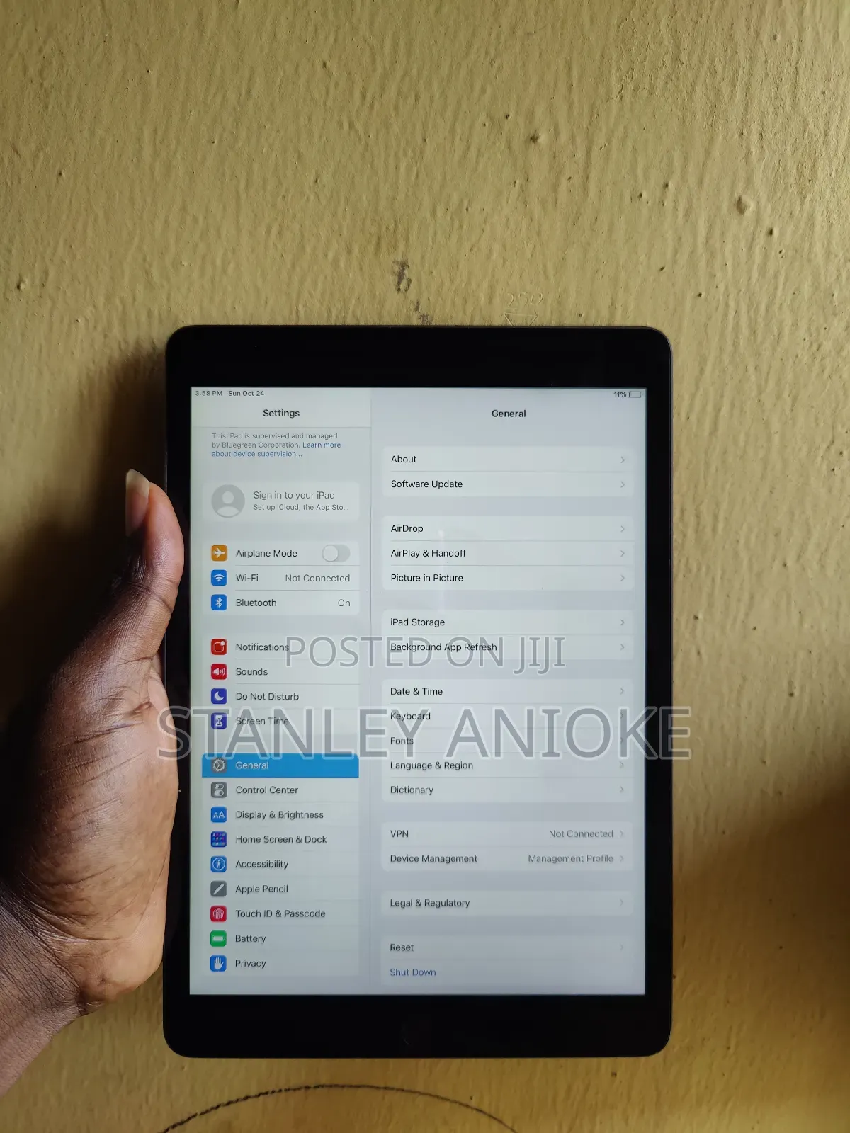 Apple iPad 10.2 (2019) 32 GB Gray
