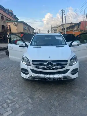 Mercedes-Benz GLE-Class 2017 White