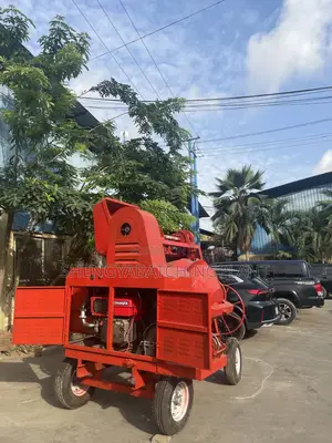 Self Loader Concrete Mixer With Hoist