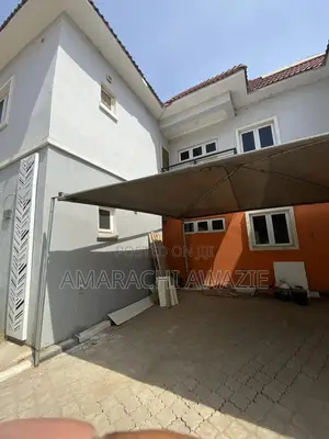 4bdrm Duplex in The Treasure Estate, Mbora for rent