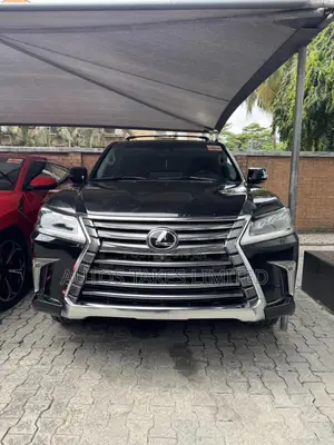 Lexus LX 2018 Black