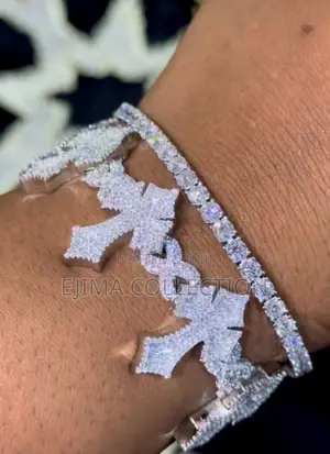 Moissanite Bracelets With Tennis Chain Comes With Gra Certificate