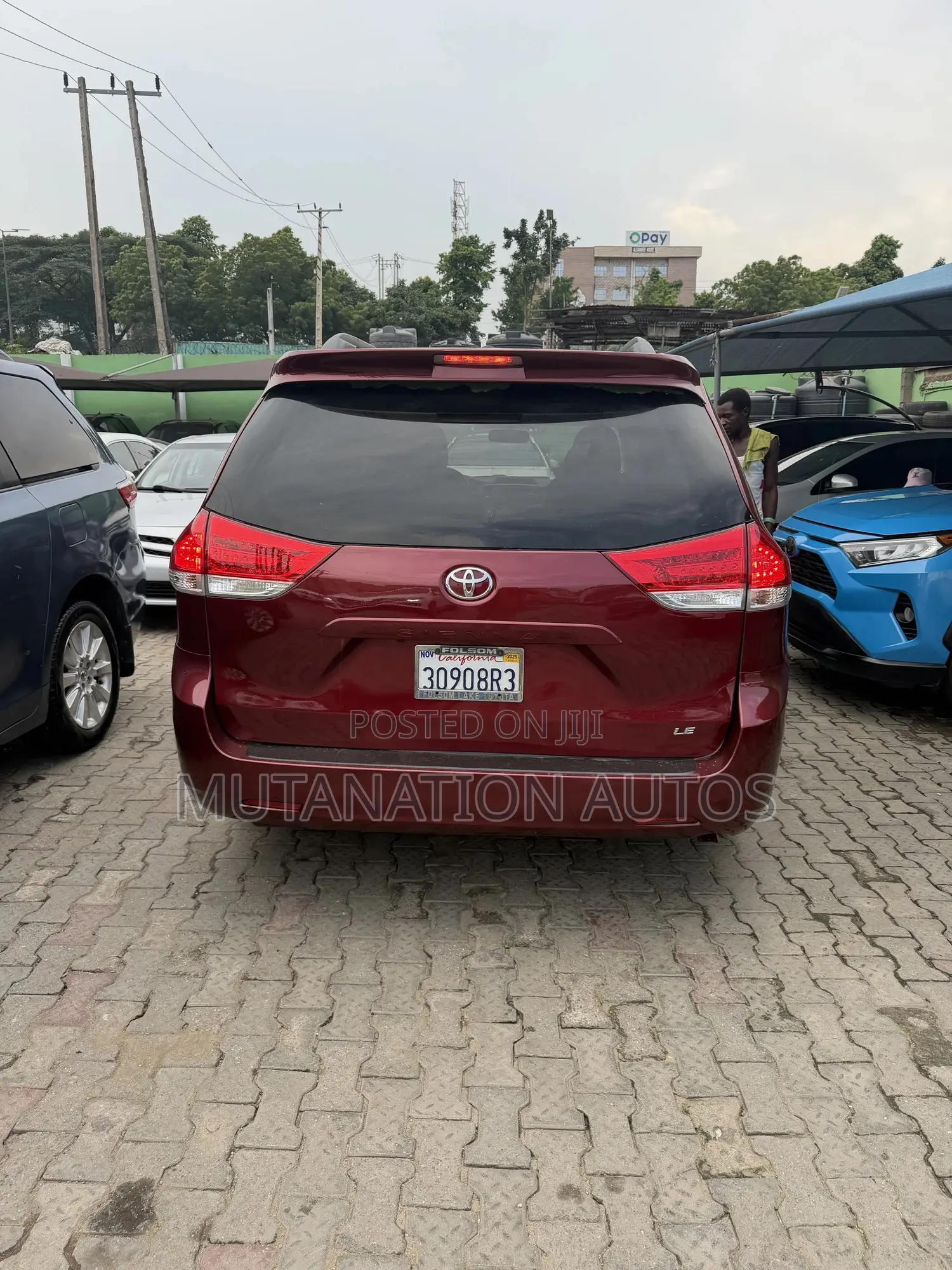 Toyota Sienna 2012 Red