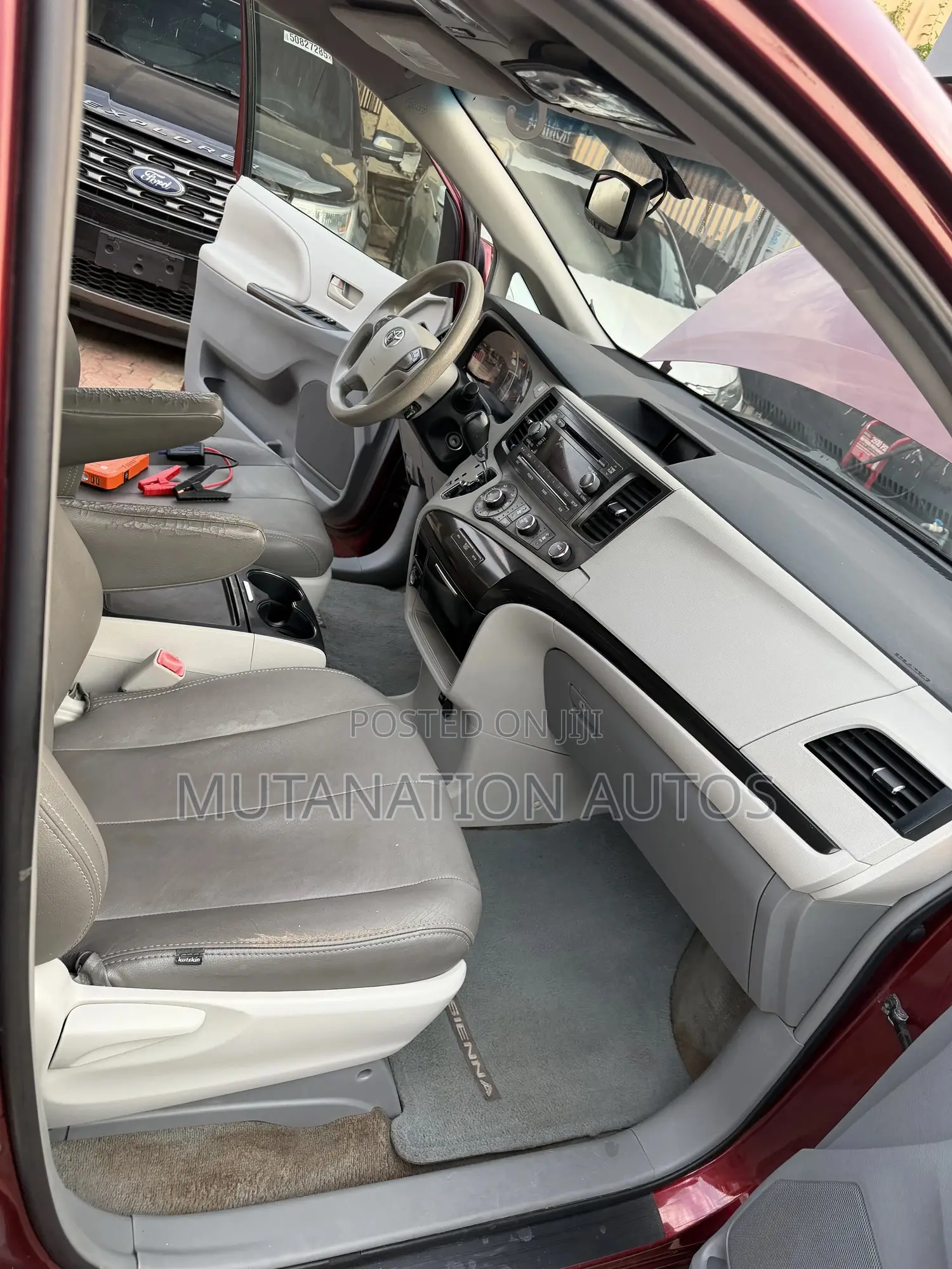 Toyota Sienna 2012 Red