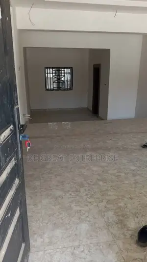 3bdrm Block of Flats in Private, Jabi for rent
