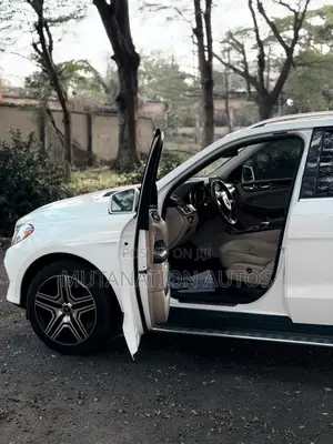 Mercedes-Benz GLE-Class GLE 350 2016 White