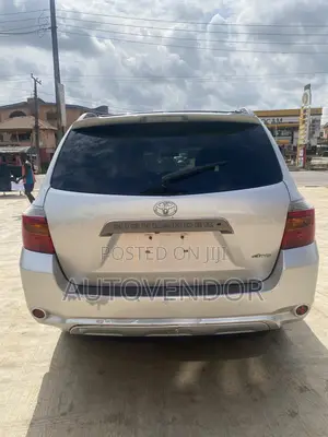 Toyota Highlander Sport 2010 Silver