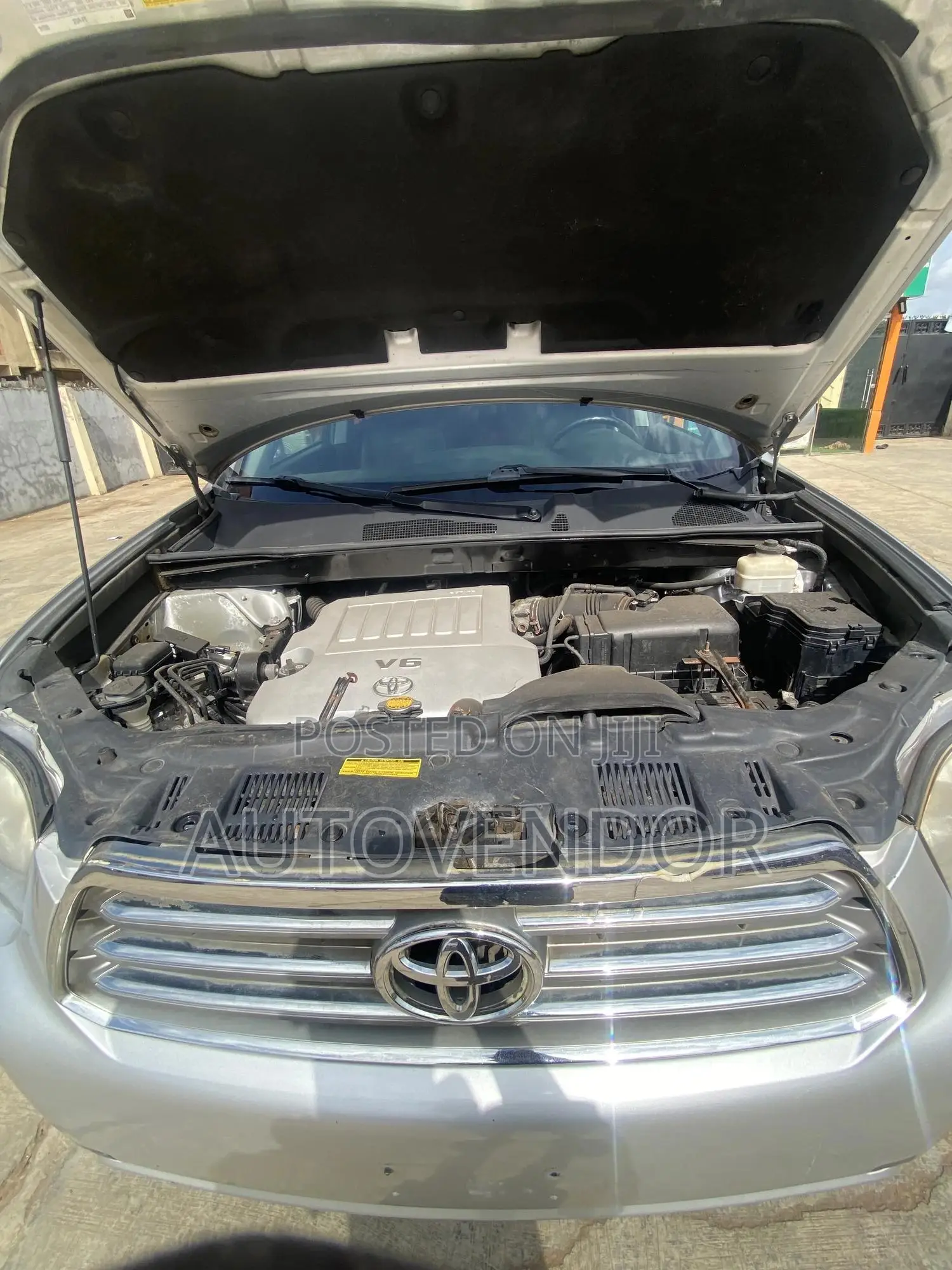 Toyota Highlander Sport 2010 Silver