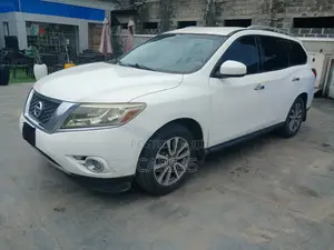 Nissan Pathfinder 2015 White