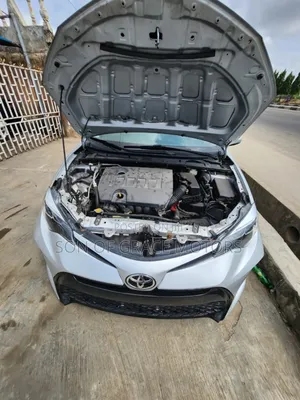 Toyota Corolla SE 4dr Sedan (1.8L 4cyl CVT) 2017 Silver