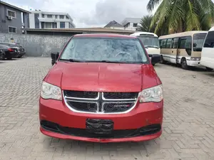 Dodge Caravan 2012 Red
