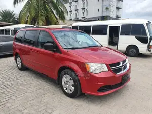 Dodge Caravan 2012 Red