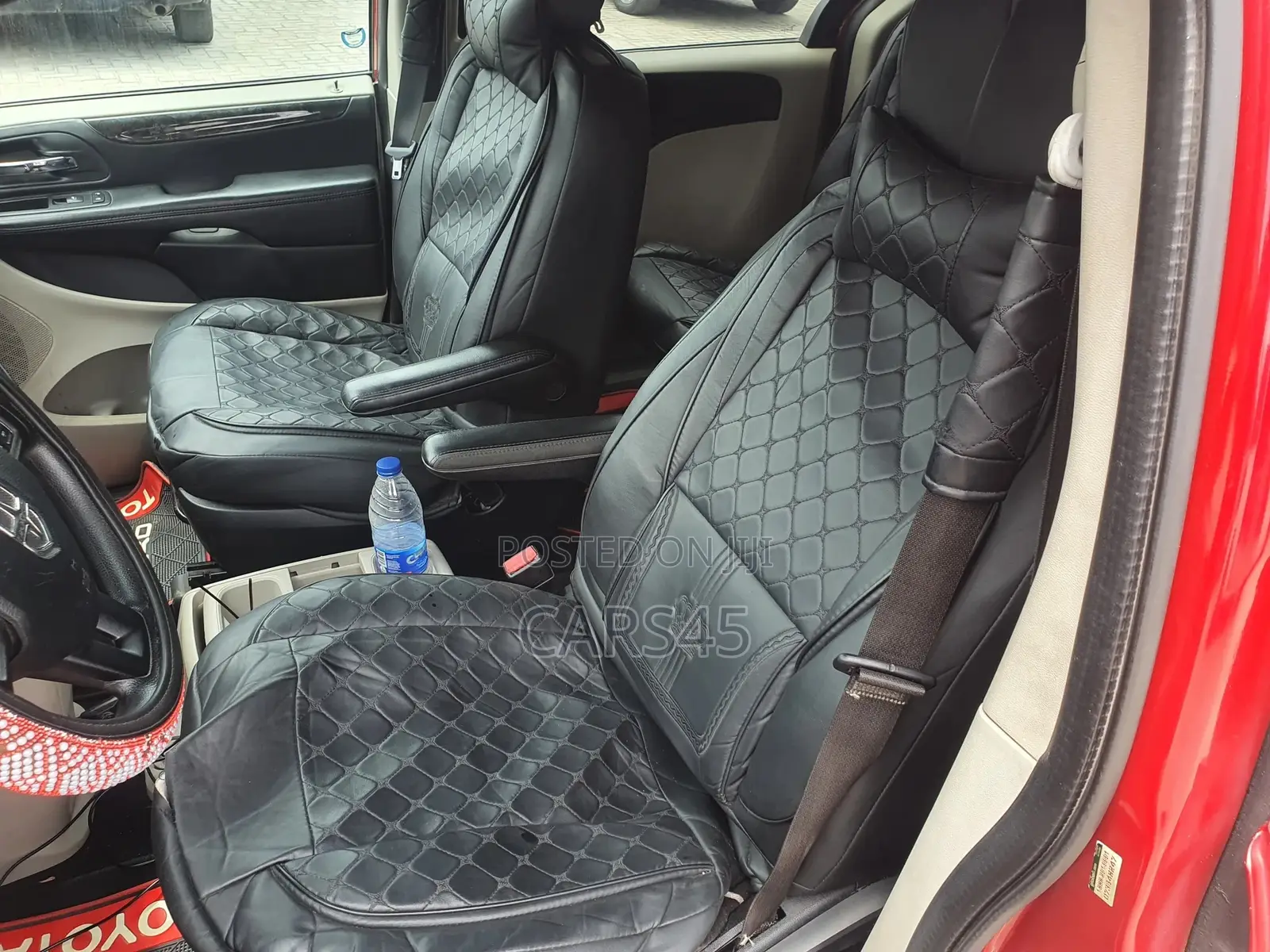 Dodge Caravan 2012 Red
