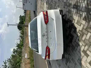 Toyota Camry 2020 White