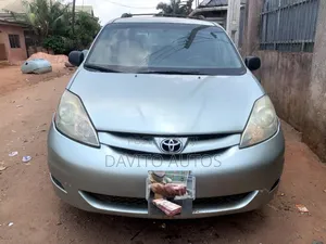 Toyota Sienna LE AWD 2006 Green