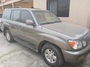 Lexus LX 470 AWD 2002 Brown