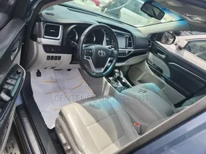 Toyota Highlander Limited 4dr SUV AWD (3.5L 6cyl 6A) 2015 Blue