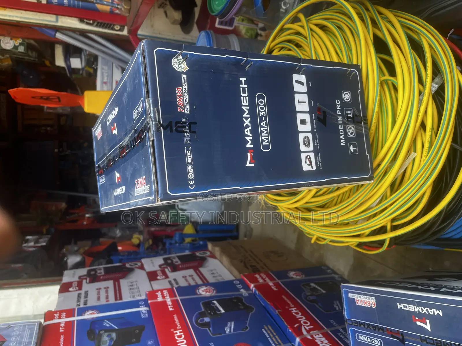 Maxmech Welding Machine 300amps
