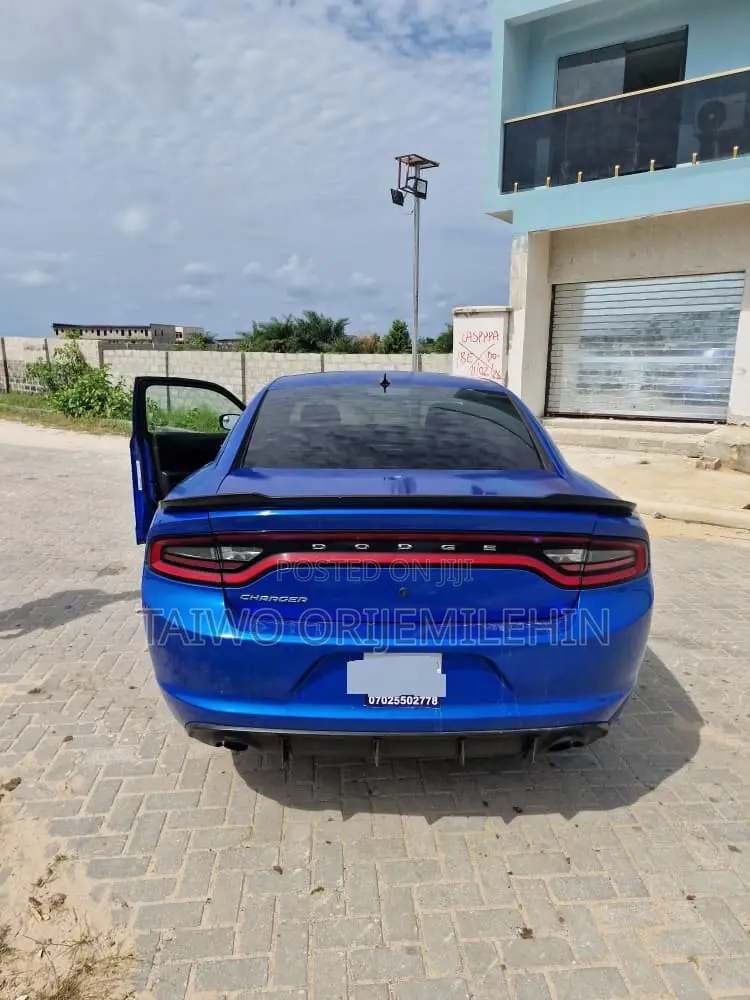 Dodge Charger 2017 Blue
