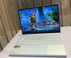 Laptop Asus ROG Zephyrus G14 16GB AMD Ryzen 9 SSD 1T