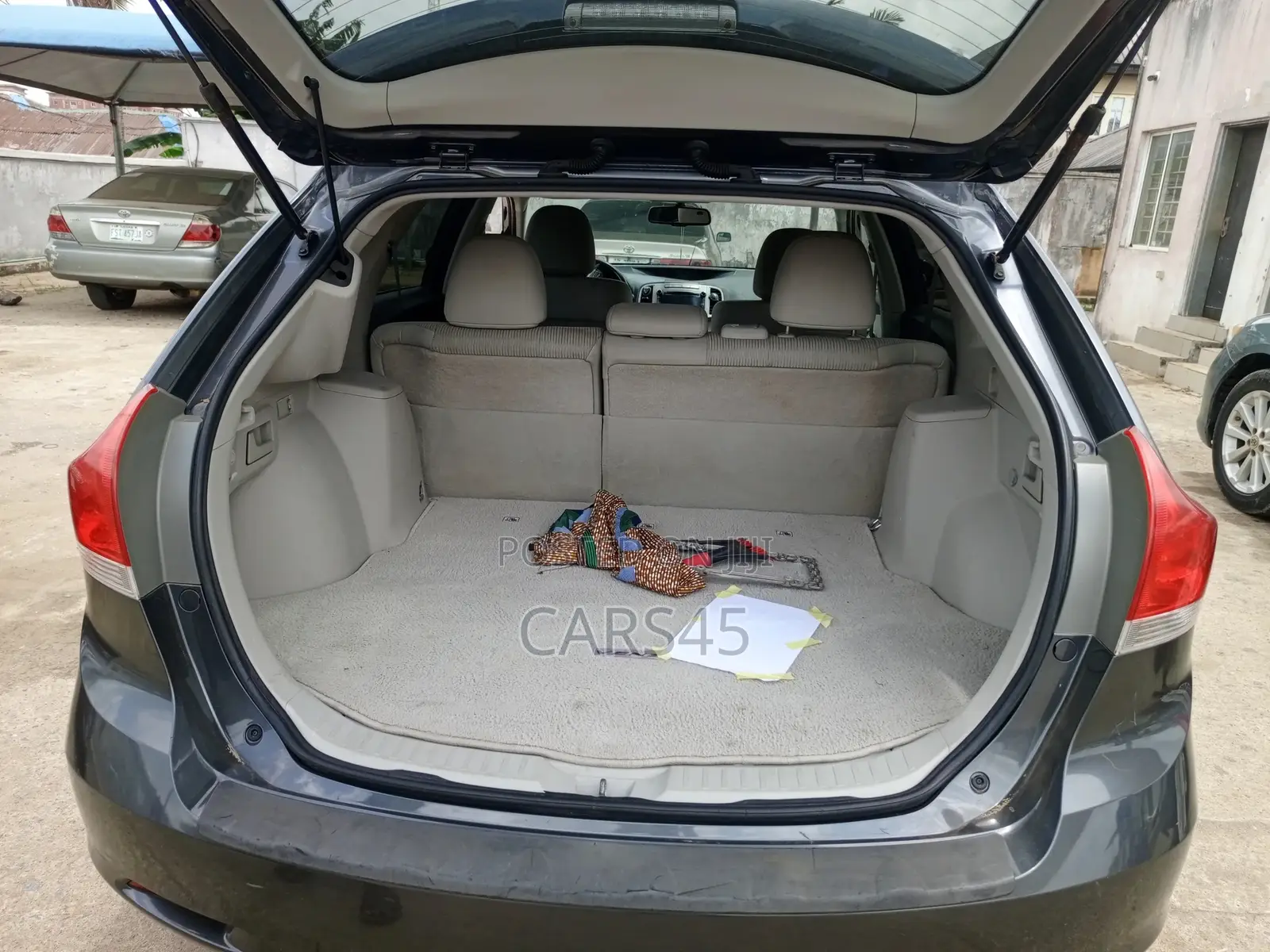 Toyota Venza 2011 Gray