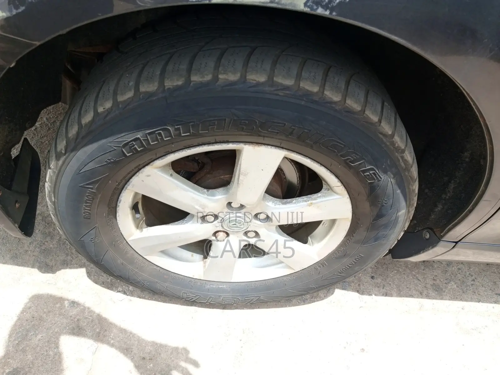 Toyota Venza 2011 Gray