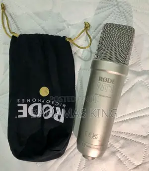 Røde Nt1 5th Generation Condenser Microphone(Like New)