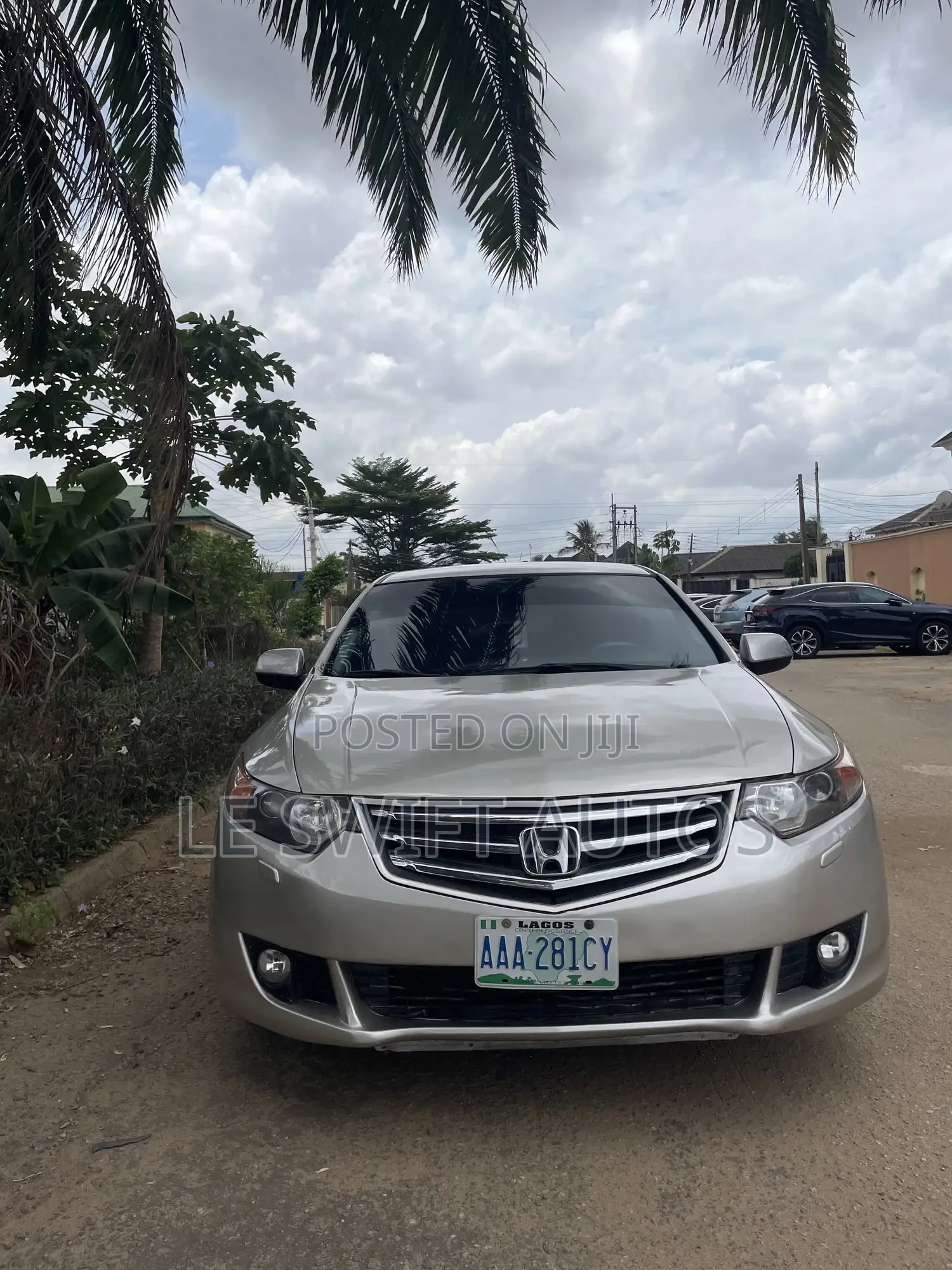 Honda Accord 2011 Silver