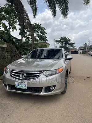 Honda Accord 2011 Silver