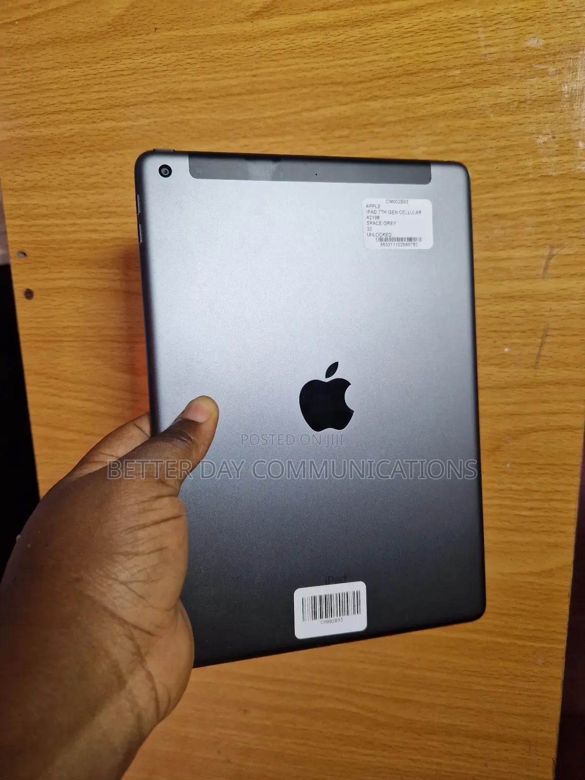 Apple iPad 9.7 128 GB Gray